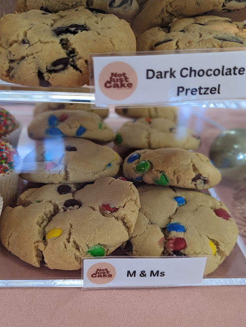M&M chunky cookie pack